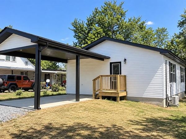 508 E Marvin Avenue, Fredericktown, MO 63645