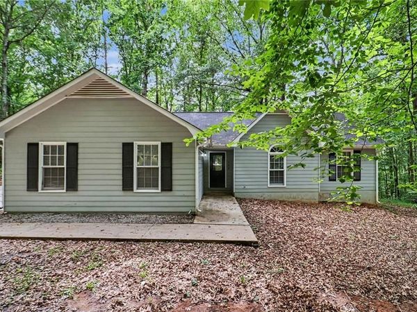 160 Vineyards Drive , Newnan, GA 30265