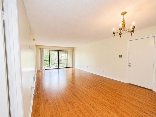 2050 Oleander Boulevard, Unit 4-206, Fort Pierce, FL 34950