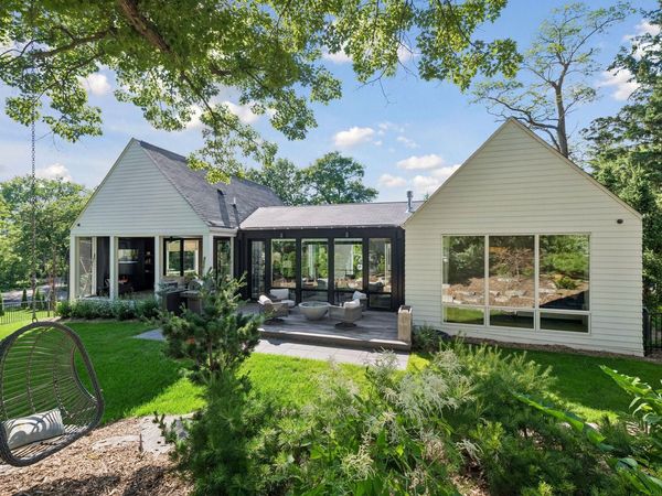 1058 E Circle Drive, Wayzata, MN 55391