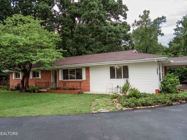 2201 Sentell Circle, Maryville, TN 37803