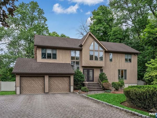 12 Jason Woods Road, CLOSTER, NJ 07624