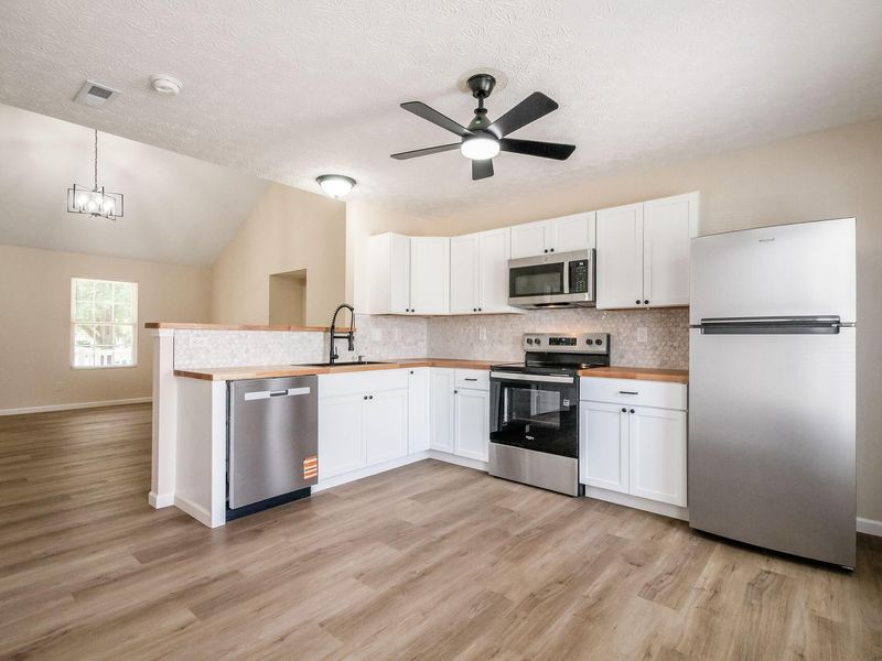 2810 Patrick Henry Avenue, Unit 91, Columbus, OH 43207 Photo 15