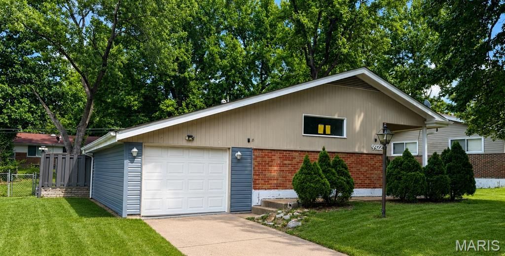 9922 Lanier Drive, Moline Acres, MO 63136 Main Photo