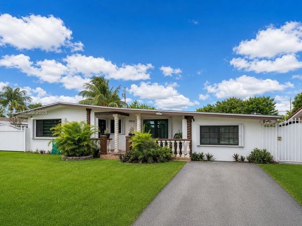 18670 Belview Dr , Cutler Bay, FL 33157
