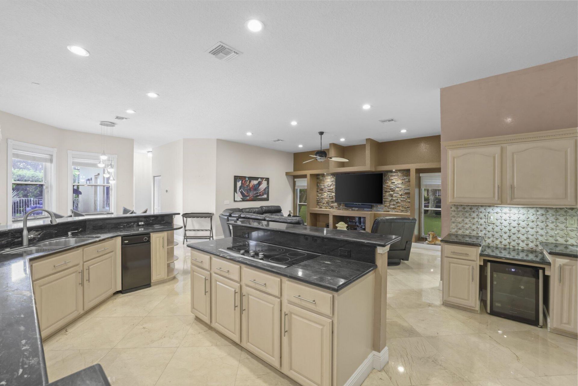1437 NW 102nd Drive, Coral Springs, FL 33071 Photo