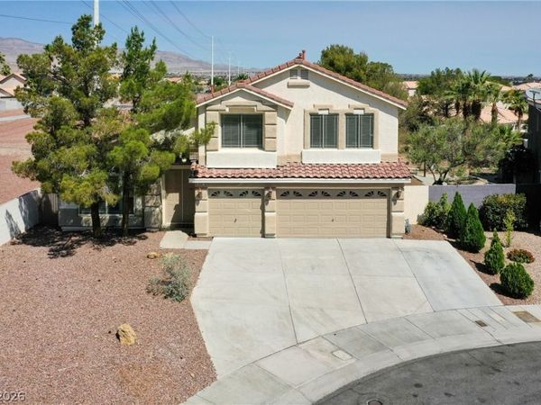 8332 Spring Arts Avenue , Las Vegas, NV 89129