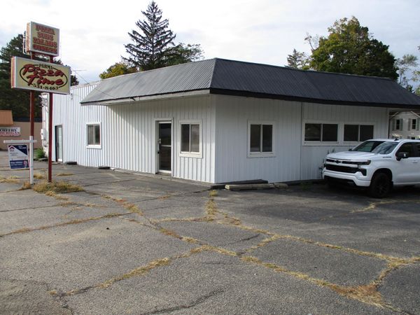 100 Elizabeth Street, Parma, MI 49269