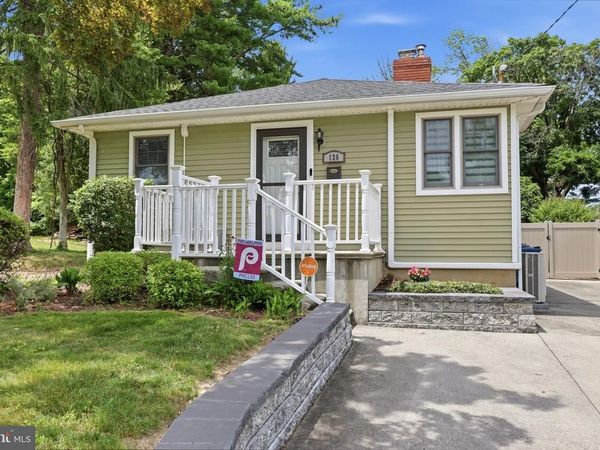 126 W MAPLE AVENUE, MORRISVILLE, PA 19067