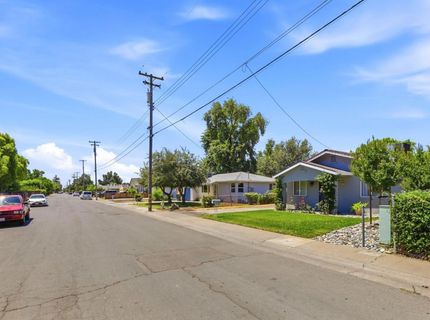 5180 28th St, Sacramento, CA 95820 Photo