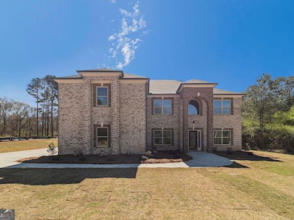1689 W Hightower Trail, Conyers, GA 30012