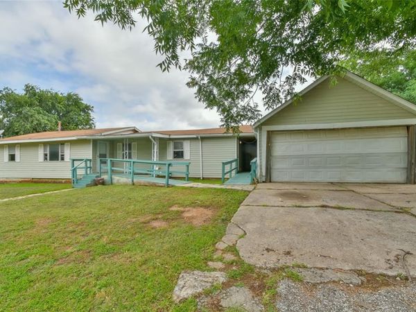 418 W Penn Street, El Reno, OK 73036