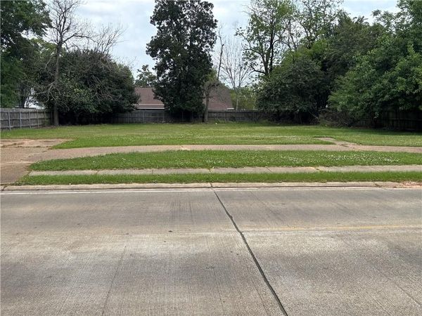 215 HEYMAN Lane, Alexandria, LA 71301