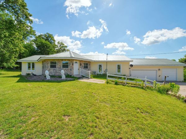 5995 N Sandstone Road, Jackson, MI 49201