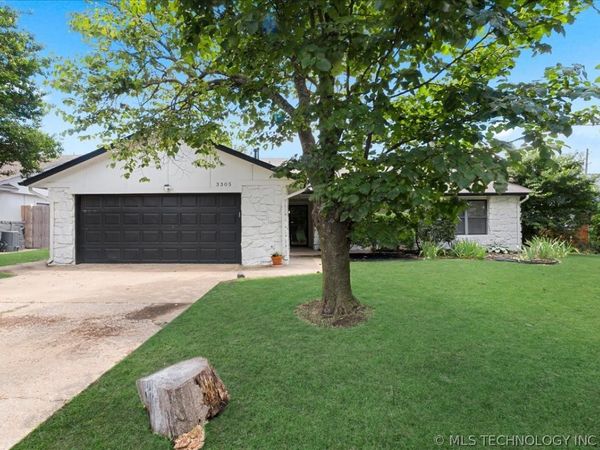 3305 E Oakridge Street , Broken Arrow, OK 74014