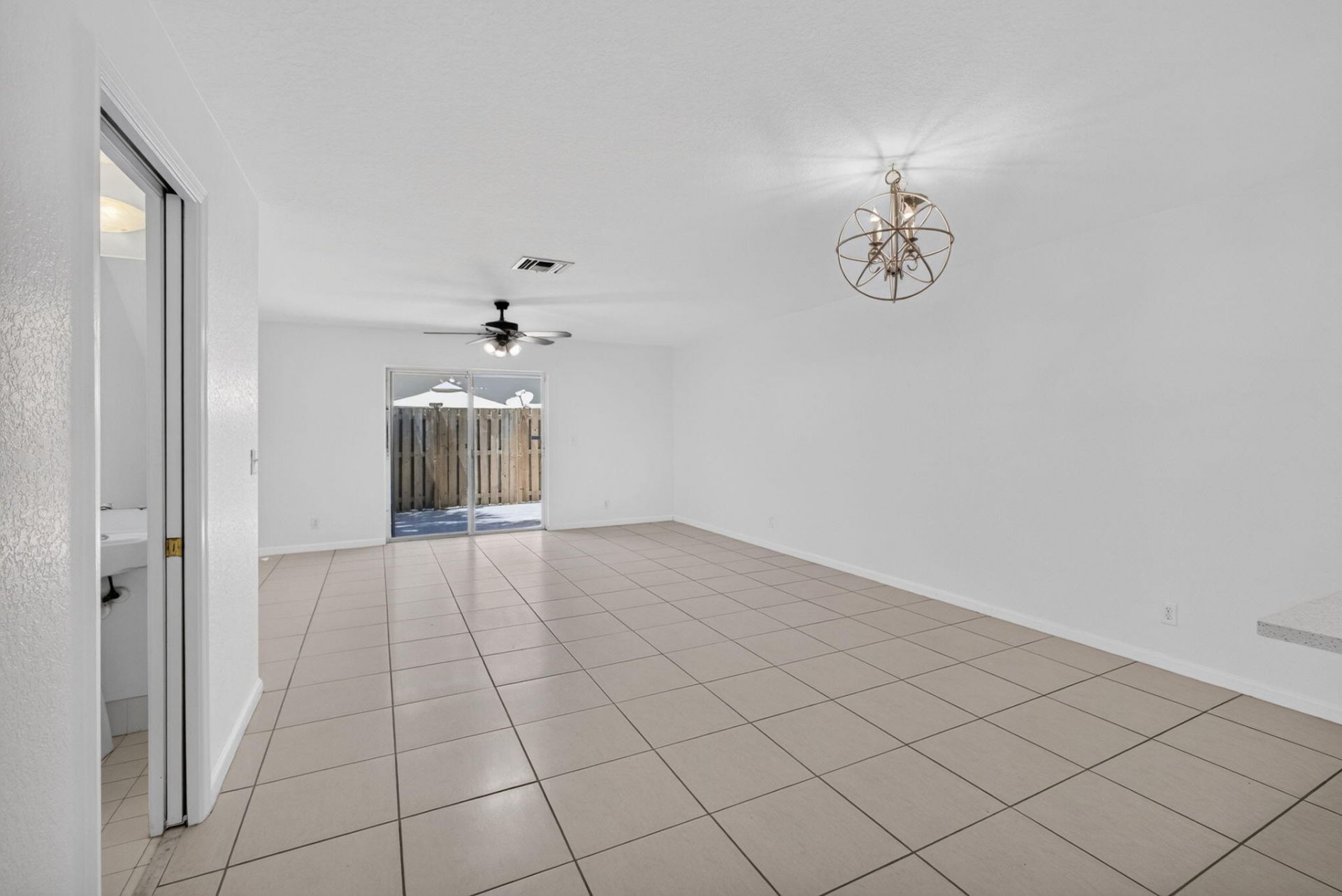 946 Summit Lake Drive, West Palm Beach, FL 33406 Photo