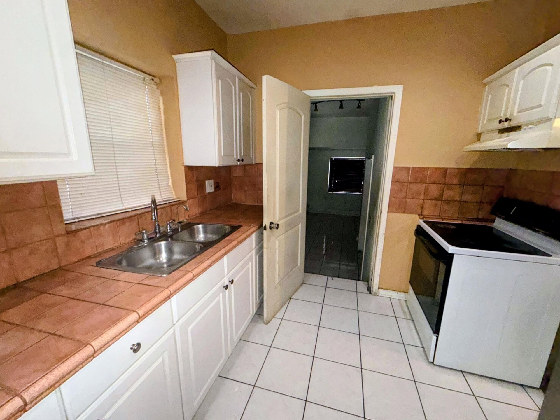 424 NE 72nd Street, Miami, FL 33138 Photo