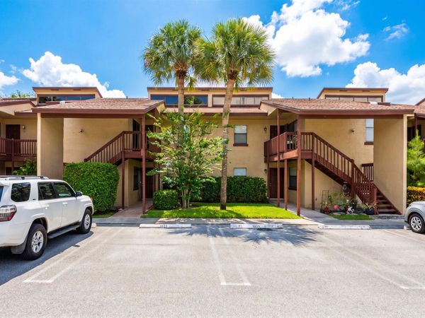 1303 Lakeview E, Royal Palm Beach, FL 33411