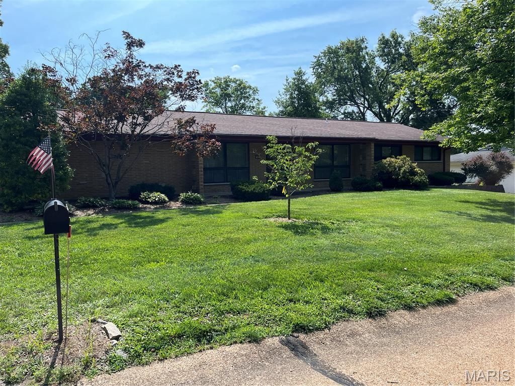 832 Aldan Drive, Olivette, MO 63132 Main Photo