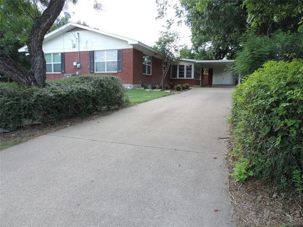 581 Alexander Road, Stephenville, TX 76401
