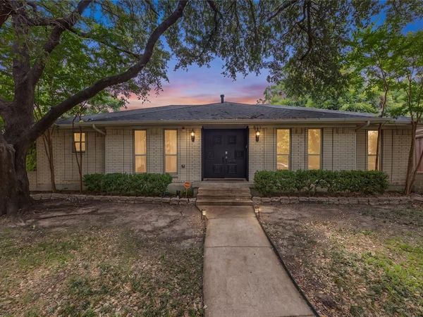 2304 babalos Lane, Dallas, TX 75228