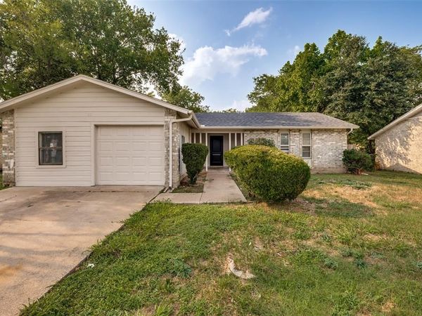 1551 Oakbrook Street, Lancaster, TX 75134
