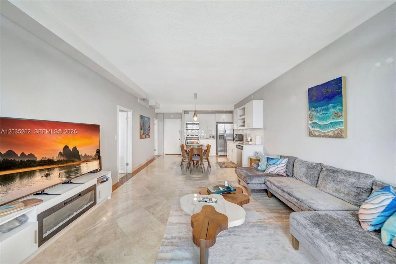 5005 Collins Ave, Unit PH02, Miami Beach, FL 33140 Photo