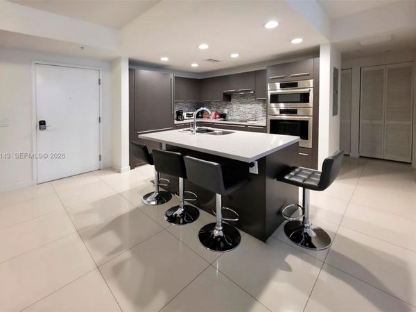 7751 NW 107th Ave , Unit 221, Doral, FL 33178
