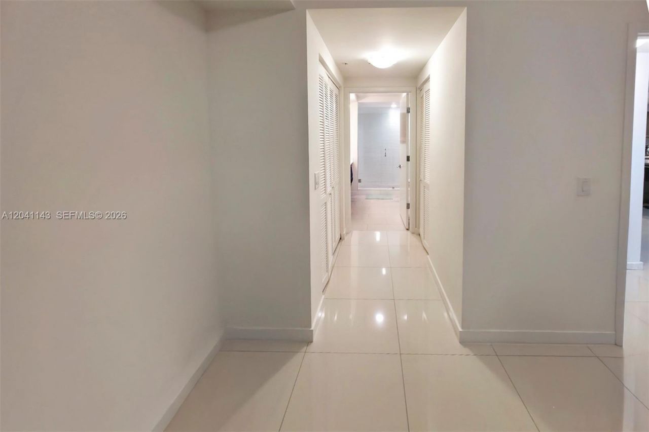 7751 NW 107th Ave , Unit 221, Doral, FL 33178 Photo