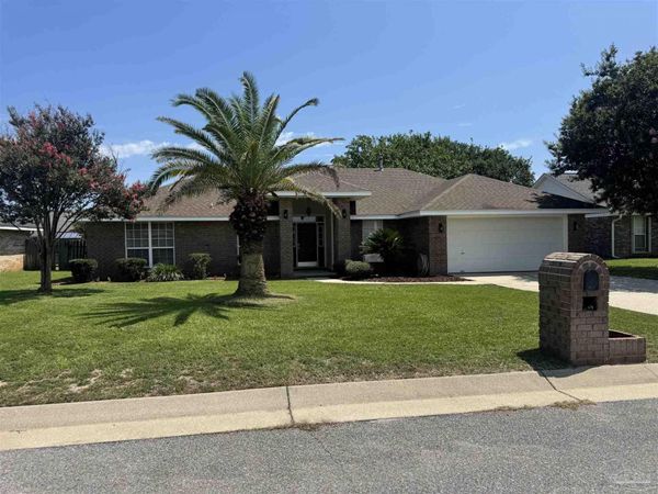 705 Ferdinand Dr, Pensacola, FL 32507