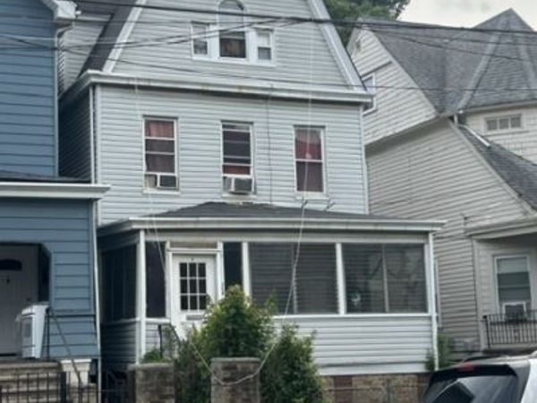 368 Jackson St, Orange, NJ 07050