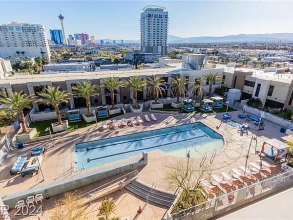 353 E Bonneville Avenue, Unit 425, Las Vegas, NV 89101