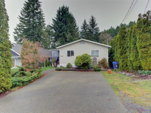 300 Lake Park Rd , Lake Cowichan, BC V0R 2G0