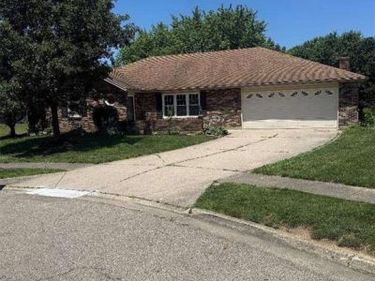 721 Rockridge Circle, Vandalia, OH 45377