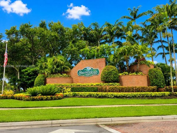 13870 Magnolia Ct , Davie, FL 33325