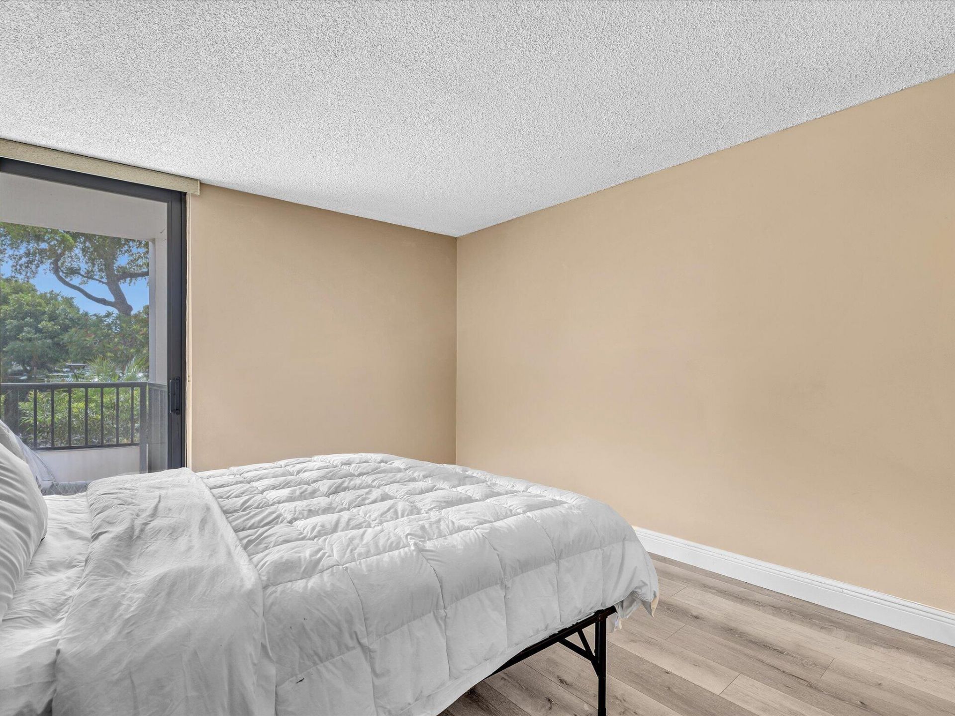 1350 River Reach Drive, Unit 111, Fort Lauderdale, FL 33315 Photo
