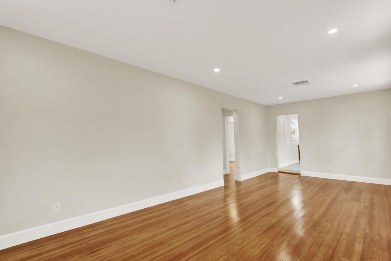 842 Selkirk Street, West Palm Beach, FL 33405 Photo