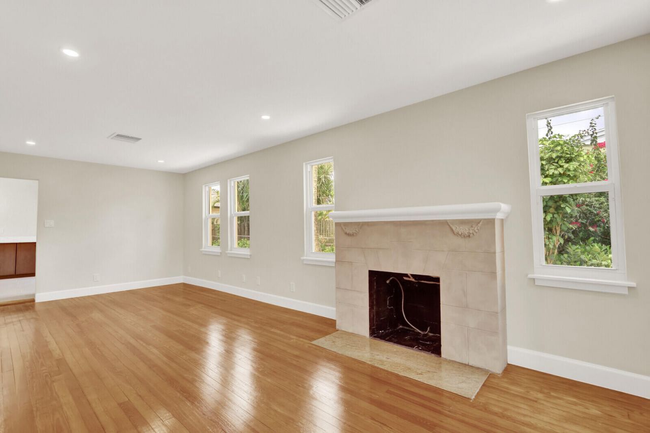 842 Selkirk Street, West Palm Beach, FL 33405 Photo