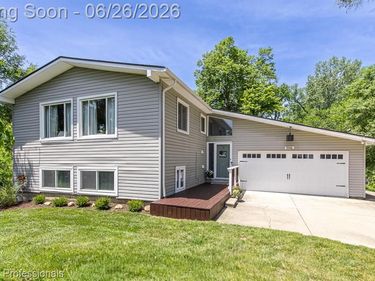 500 Neptune Drive, Brandon Twp, MI 48462