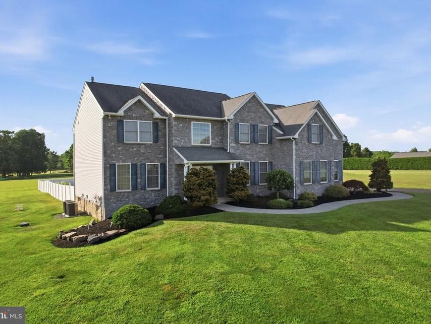527 Fagleysville Road, Perkiomenville, PA 18074 Main Photo