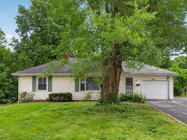 814 Arminda Avenue, Kirkwood, MO 63122