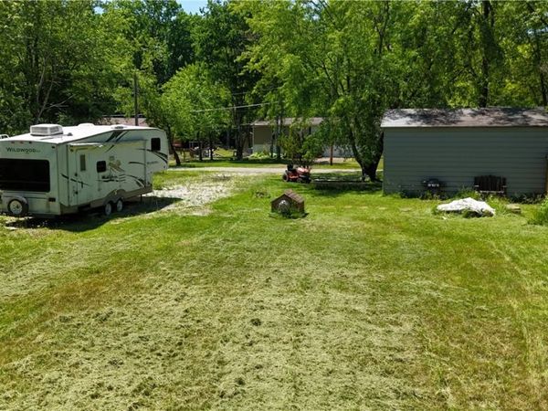 2666 River Dr , Jamestown, PA 16134