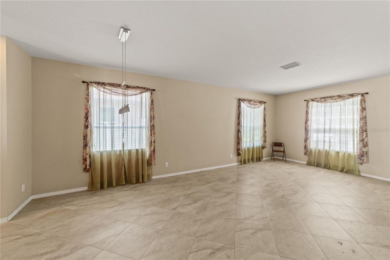 6110 39th Court E, Bradenton, FL 34203 Photo