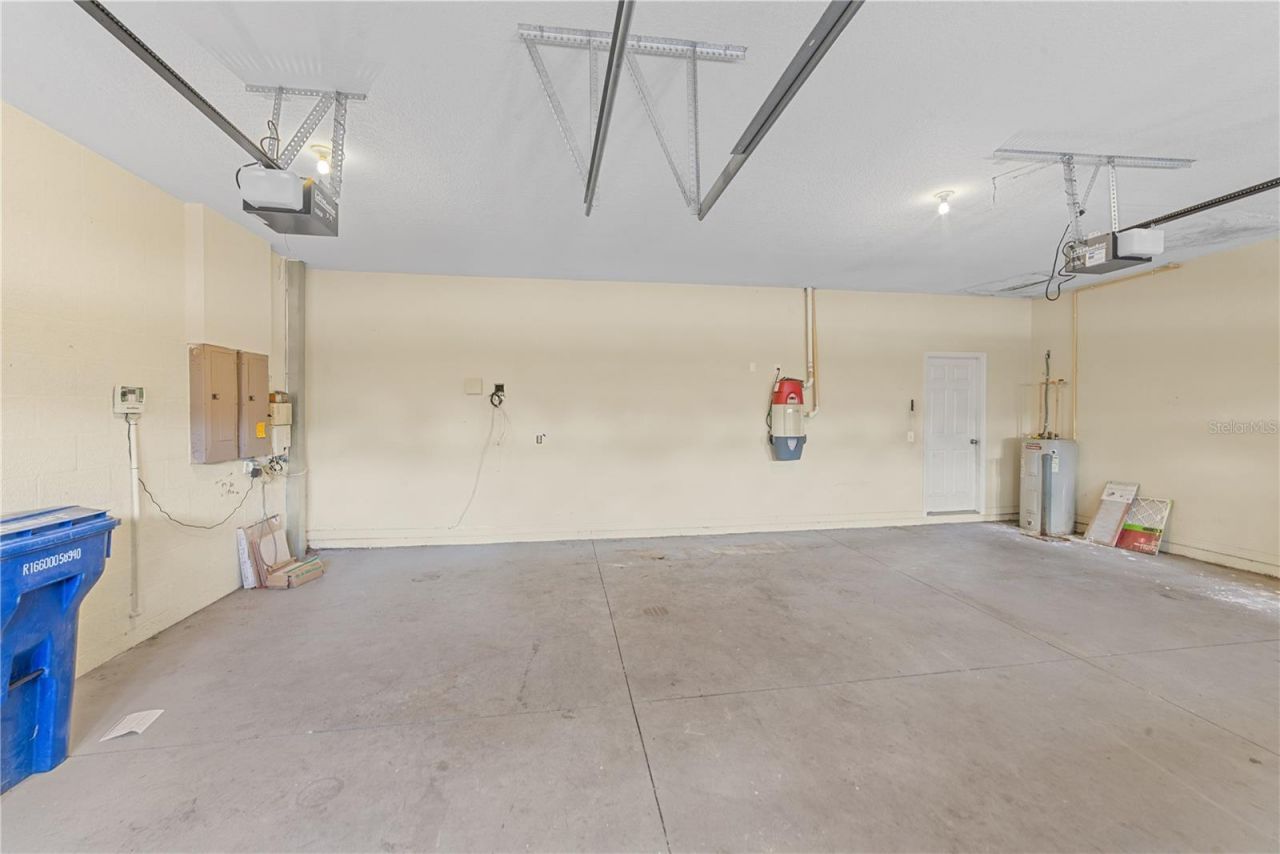 6110 39th Court E, Bradenton, FL 34203 Photo