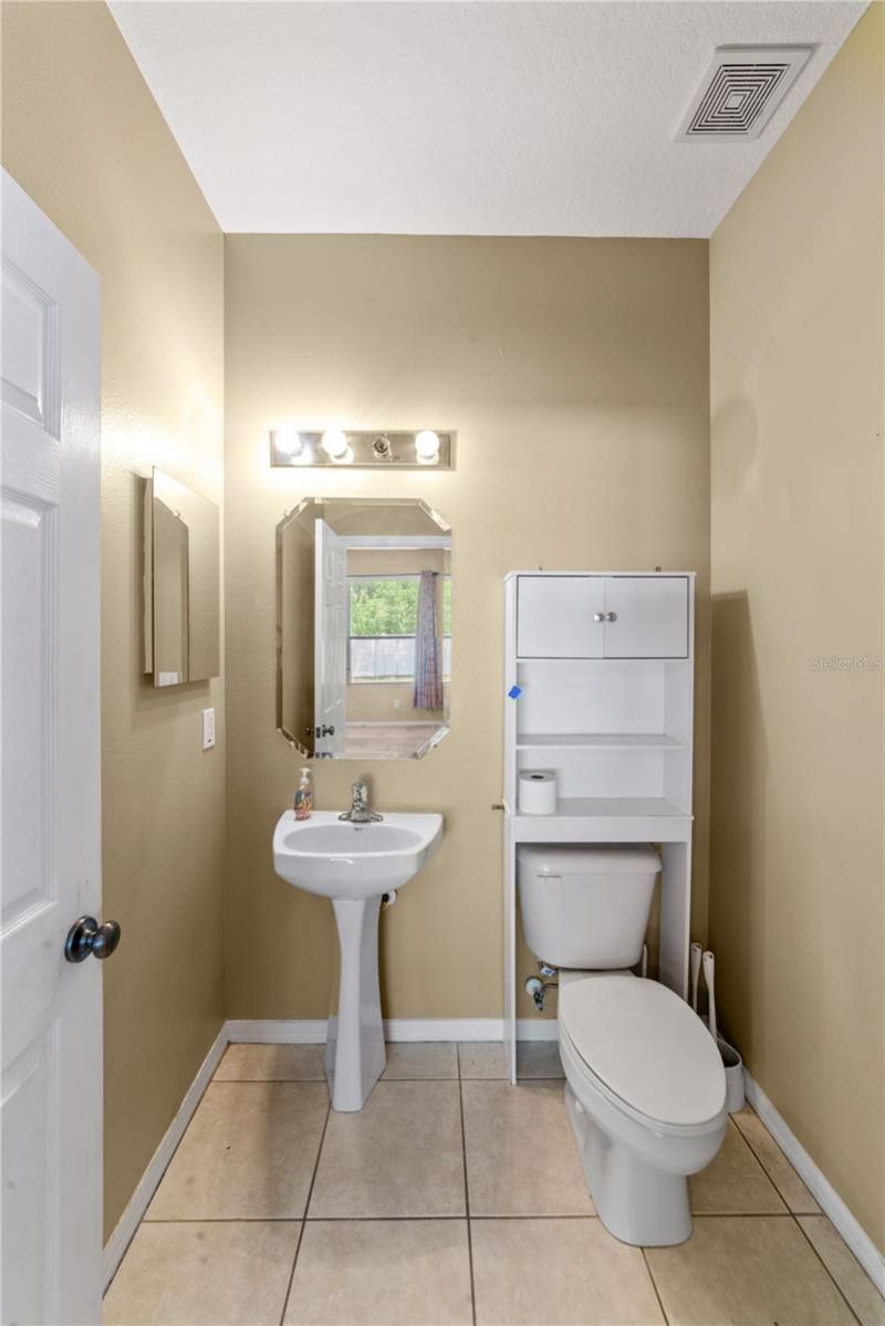 6110 39th Court E, Bradenton, FL 34203 Photo