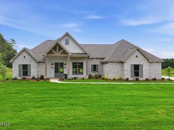 619 Dry Creek Road, Magee, MS 39111