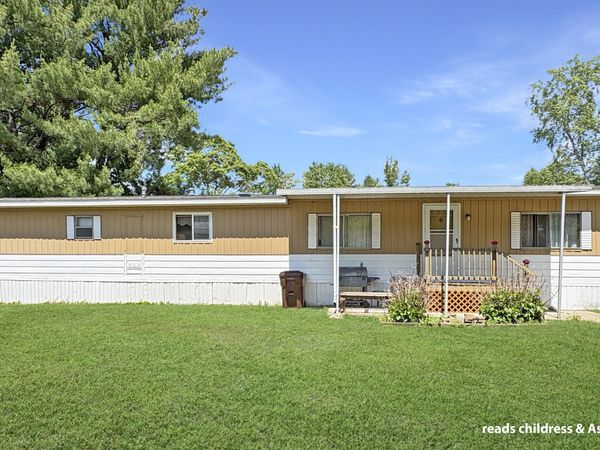 4443 Cedar wood Street NE, Rockford, MI 49341