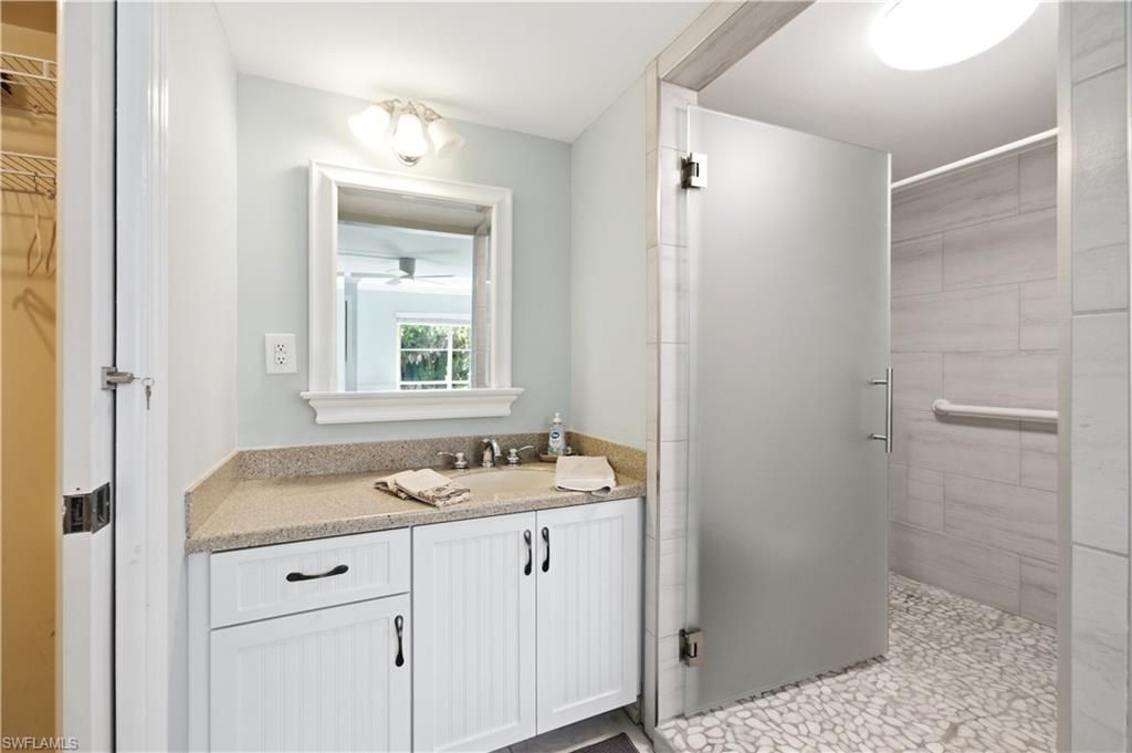 1083 Forest Lakes Dr, Unit 209, Naples, FL 34105 Photo