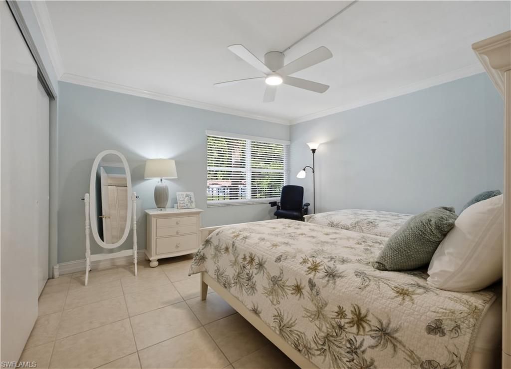 1083 Forest Lakes Dr, Unit 209, Naples, FL 34105 Photo