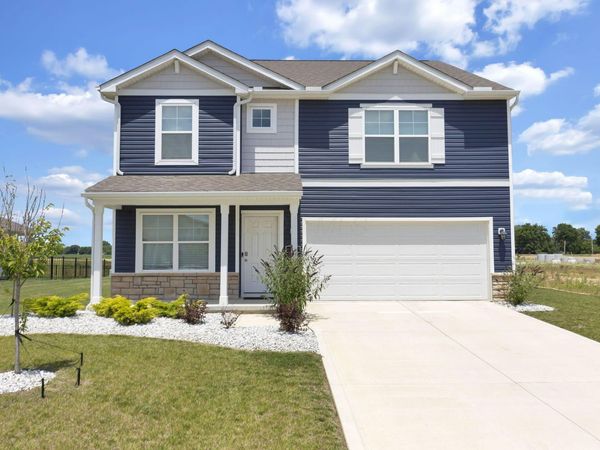 11 Walnut Mill Way, Unit 11, Ashville, OH 43103